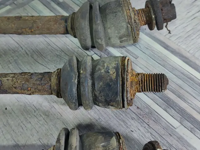 Тяга развальная задняя Discovery 3/4 L319