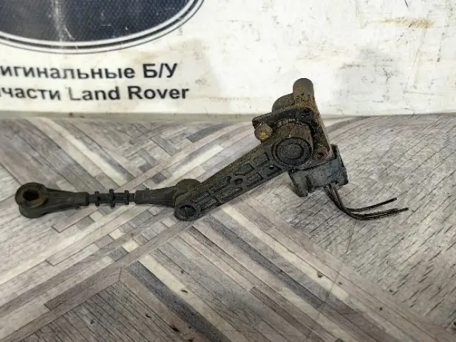 Датчик кузова передний DISCOVERY 4 L319 3.0