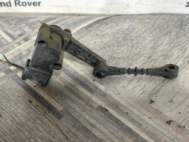 Датчик кузова передний DISCOVERY 4 L319 3.0