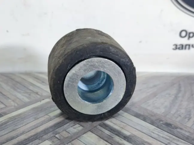 Опора кузова рамы Range Rover Sport L320