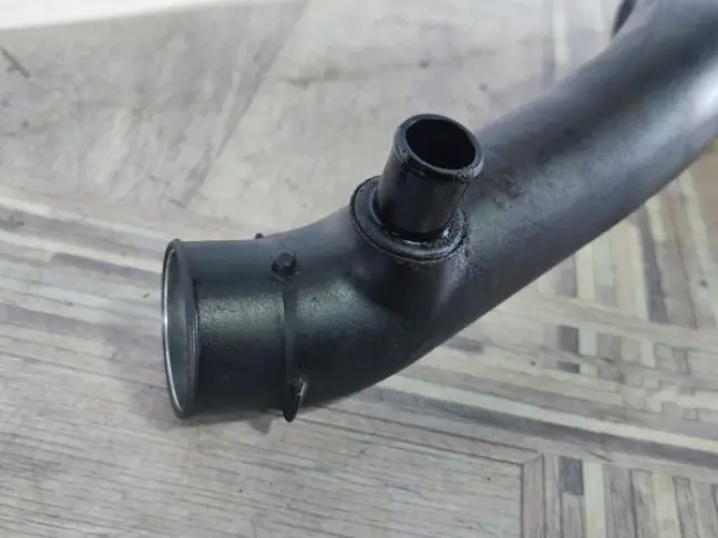 Патрубок турбины левый Range Rover Sport 3.0