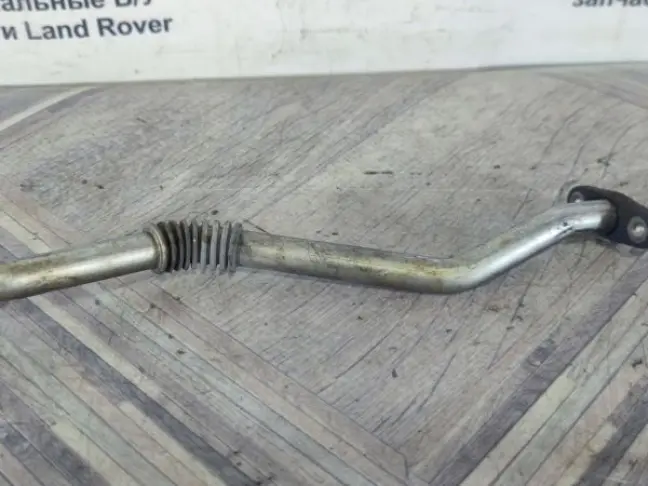 Трубка слива масла левая Range Rover Sport 3.0