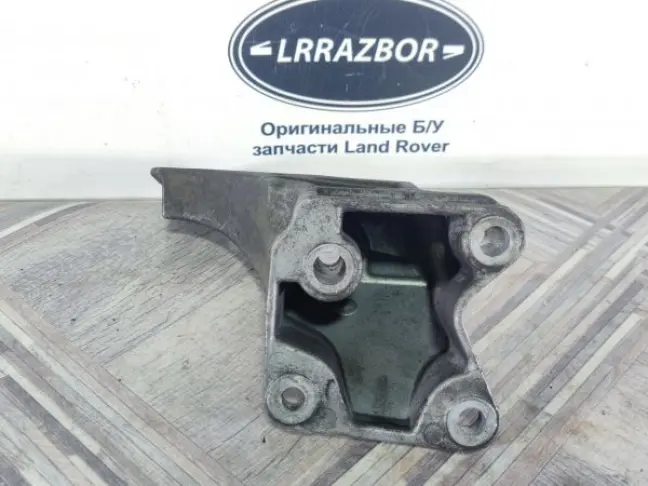 Кронштейн двигателя правый  DISCOVERY 4 3.0 306DT