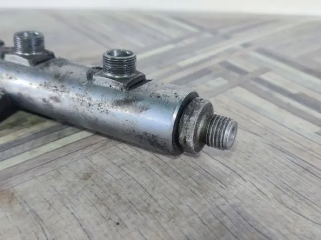 Рампа правая топливная DISCOVERY 3.0 306DT