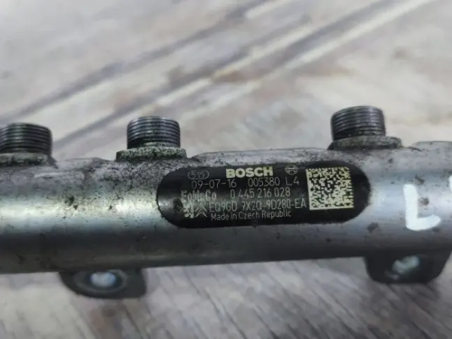 Рампа левая топливная DISCOVERY 3.0 306DT