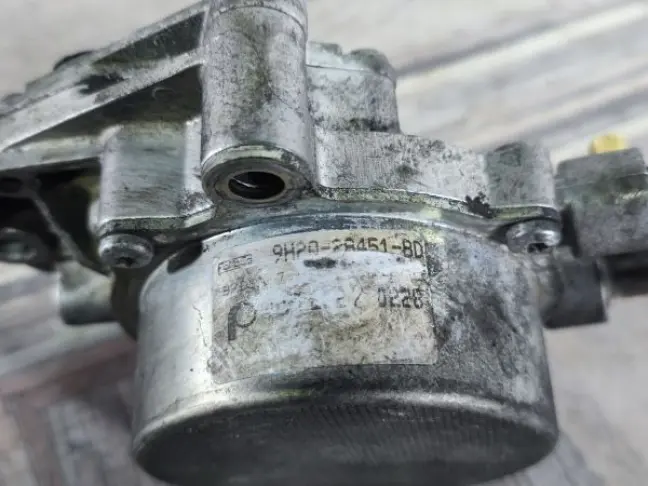 Насос вакуумный Land Rover DISCOVERY 4 3.0 L319