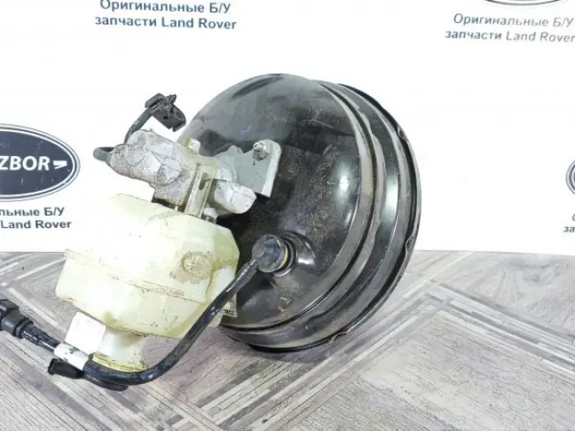 Вакуумник тормозной DISCOVERY 4 L319 09-12 3.0