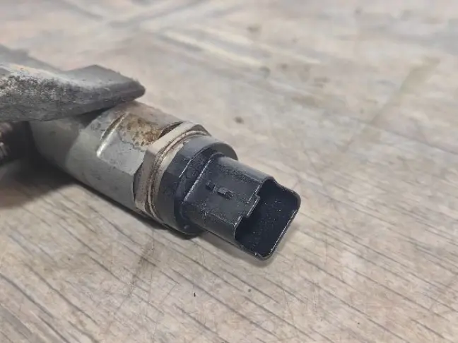 Топливная рампа Land Rover Freelander 2 2.2