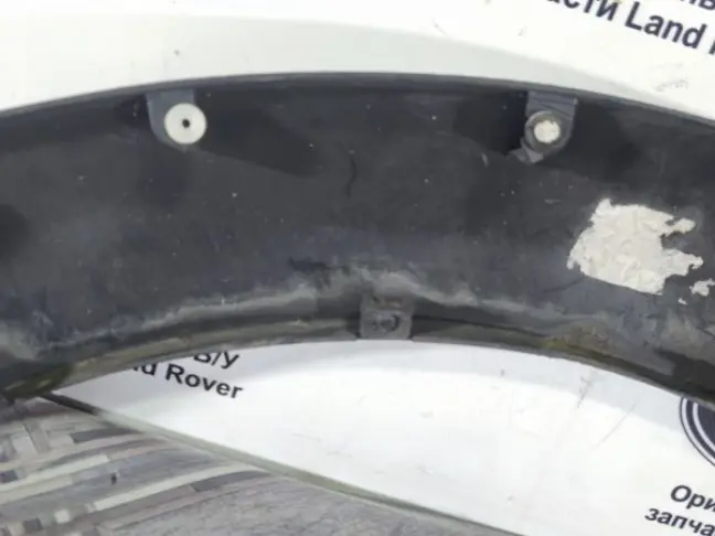 Молдинг заднего крыла правого DISCOVERY 3 L319