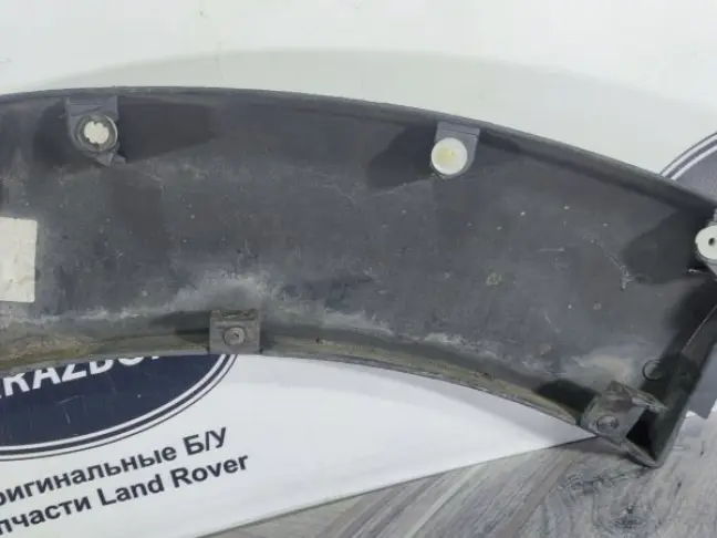 Молдинг заднего крыла левого DISCOVERY 3 L319