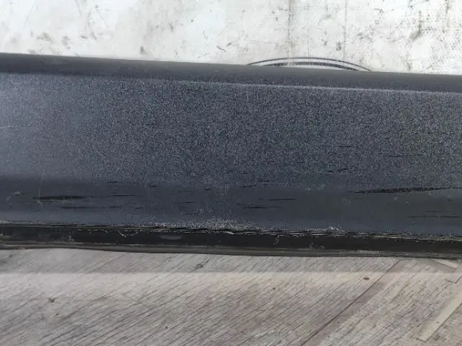 Молдинг задней левой двери DISCOVERY 4 L319