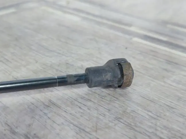 Амортизатор капота DISCOVERY 3/4 L319