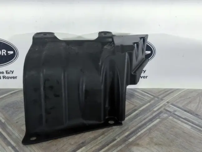 Пыльник ДВС правый Discovery 3/4 L319 04-12