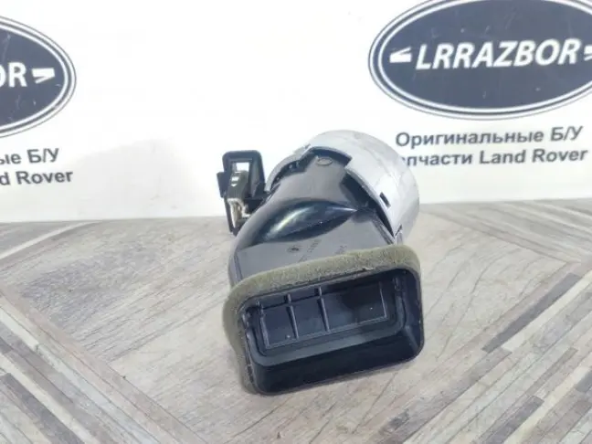 Дефлектор воздушный левый крайний Discovery 3