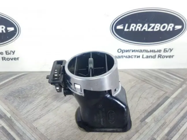 Дефлектор воздушный правый центральный Discovery 3