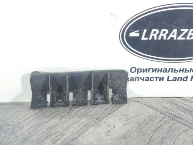 Кронштейн заднего бампера левый DISCOVERY 3 L319