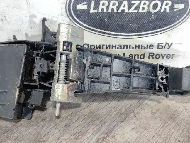 Ручка двери передней левой DISCOVERY 4 L319 09-12