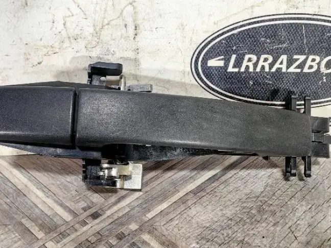 Ручка двери задняя левая DISCOVERY 3 L319 04-09