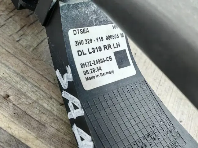 Ручка двери задняя левая DISCOVERY 3 L319 04-09