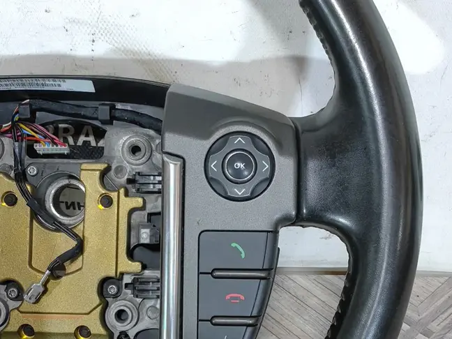 Руль БЕЗ  ОБОГРЕВА DISCOVERY 4 L319  2009 - 2012