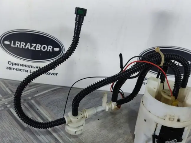 Топливный насос в бак DISCOVERY 3 L319