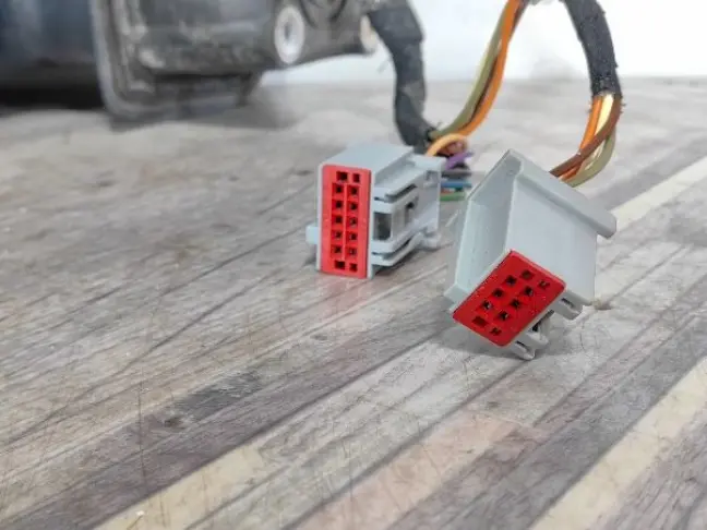 Зеркало левое Land Rover DISCOVERY 3 L319 05-09