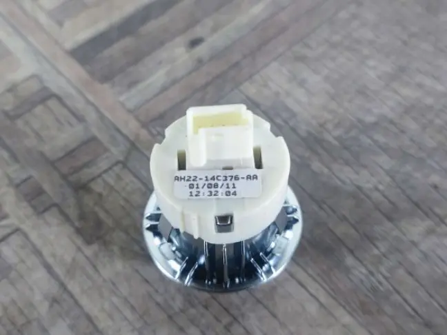 Кнопка запуска двигателя Discovery 4/ Sport L320