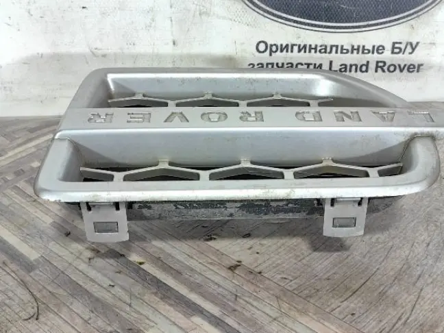 Решетка жабра левая Land Rover Discovery 4