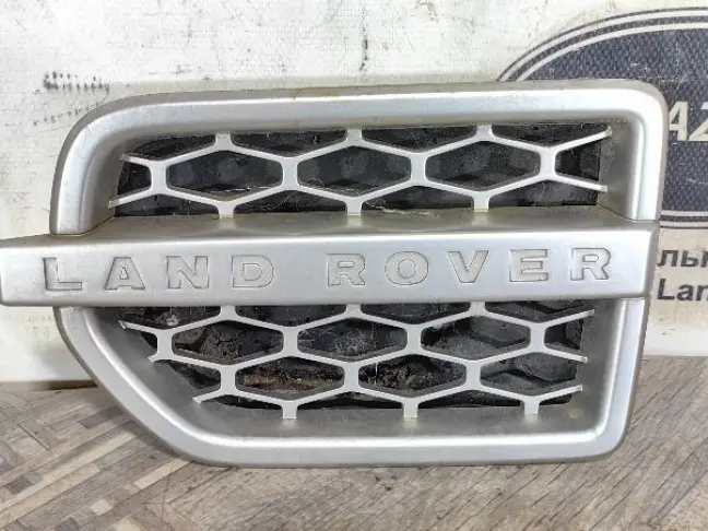 Решетка жабра левая Land Rover Discovery 4