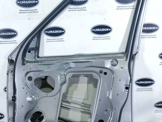 Дверь передняя правая DISCOVERY 3/4 L319 05-14