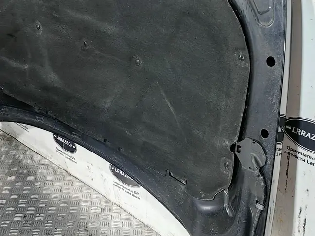 Капот Land Rover DISCOVERY 3/4 L319 05-14