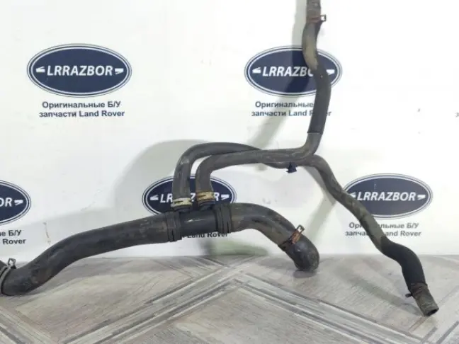 Патрубок радиатора нижний Range Rover 4.2 428PS