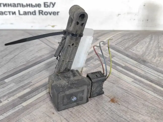 Датчик задний правый кузова Rang Rover Sport L320