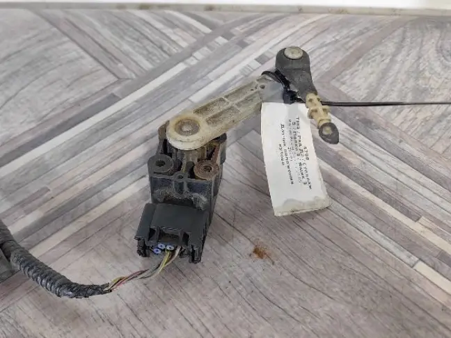 Датчик положения кузова передний RRS L320 дорест