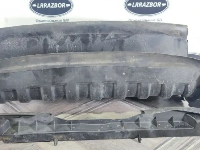 Диффузор центральный Range Rover L320 05-09