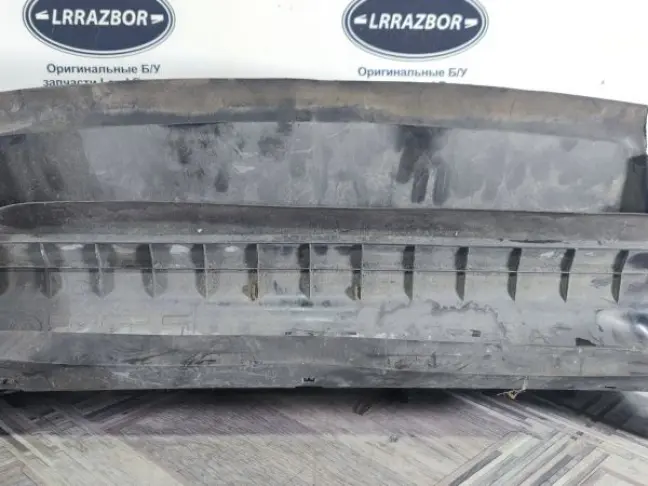 Диффузор центральный Range Rover L320 05-09