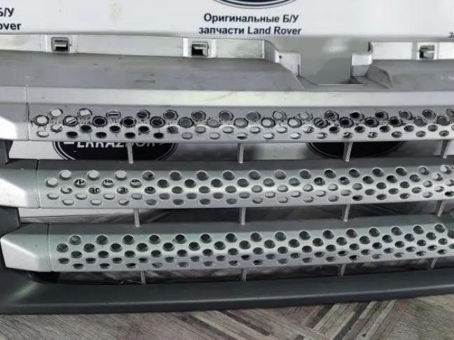 Решетка радиатора Range Rover Sport L320