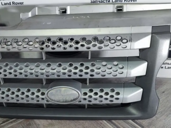 Решетка радиатора Range Rover Sport L320
