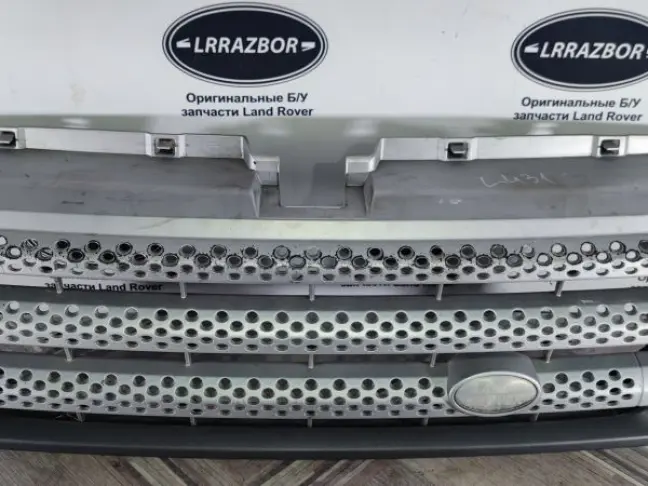 Решетка радиатора Range Rover Sport L320