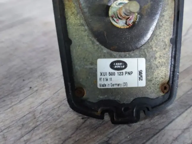 Антенна плавник на крышу Range Rover 3 L322 05+