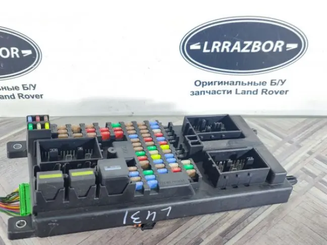 Блок предохранителей салонный Range Sport L320 4.2