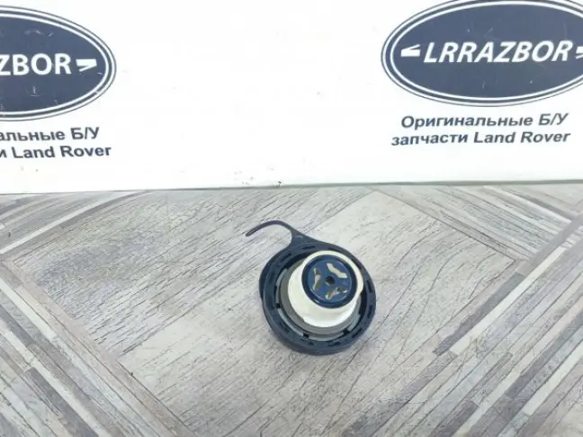 Крышка горловины заливной DISCOVERY L319 05-14
