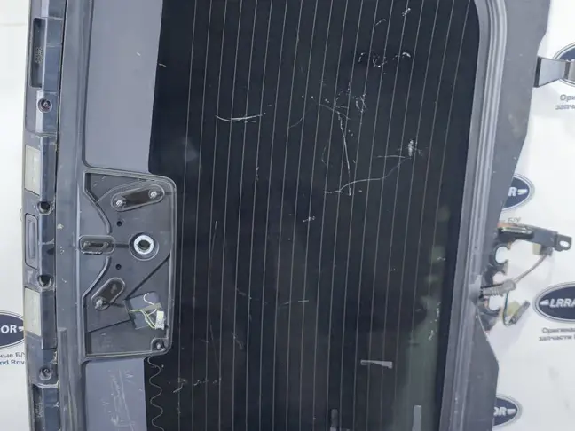 Стекло крышки багажника Range Rover Sport L320