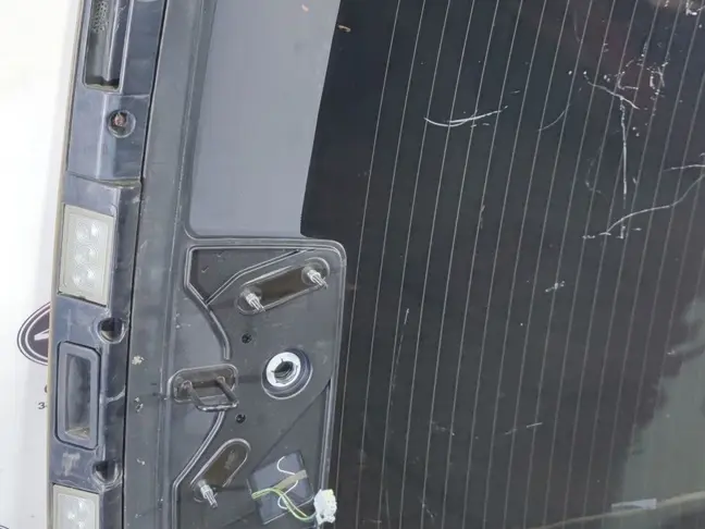 Стекло крышки багажника Range Rover Sport L320