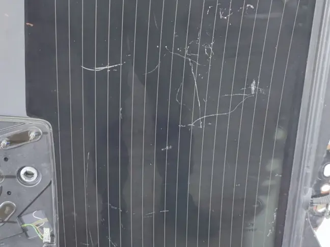 Стекло крышки багажника Range Rover Sport L320