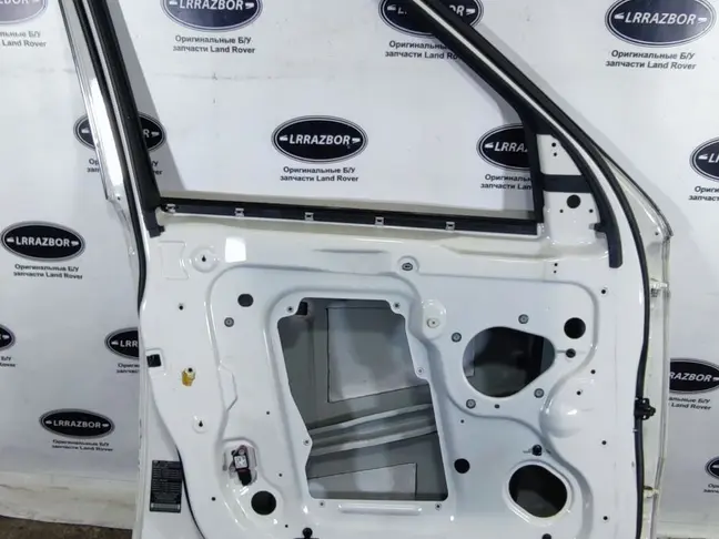 Дверь передняя левая Range Rover Sport L320 05-12