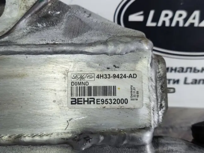 Коллектор впускной правый Range Rover 4.2SC