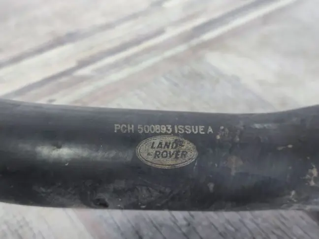 Патрубок радиатора нижний Range Rover 4.2 428PS