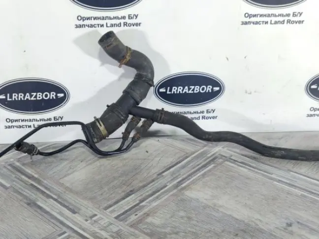 Патрубок радиатора верхний Range Rover 4.2 428PS