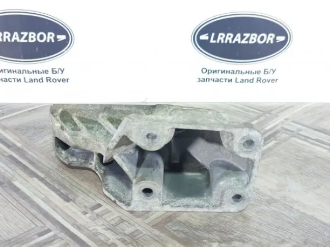 Кронштейн ДВС правый Range Rover Sport L320 4.2